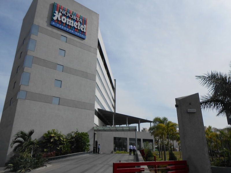 Lemon Tree Hotel Chinchwad Pune, Paud, India