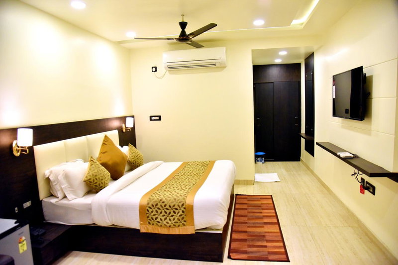 Hotel Vinayak, Lucknow, India
