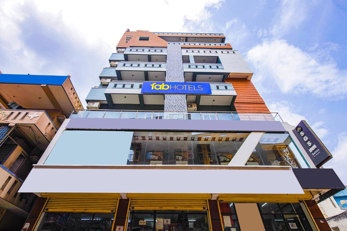 Hotel · Hotel SG5 Inn Suites, Yelahanka