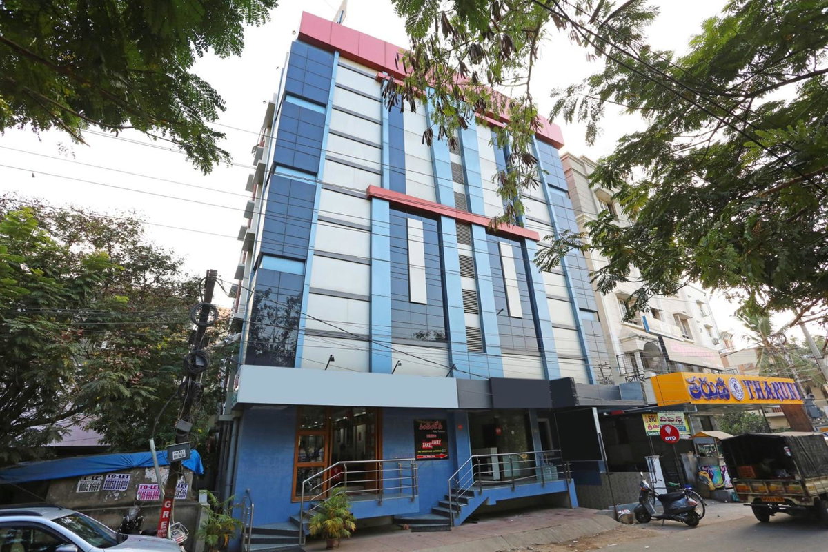 Hotel O Saraswathi Residency Near SR Nagar Metro Station, India