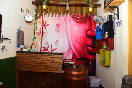 Nutz Backpackers, Amritsar, India