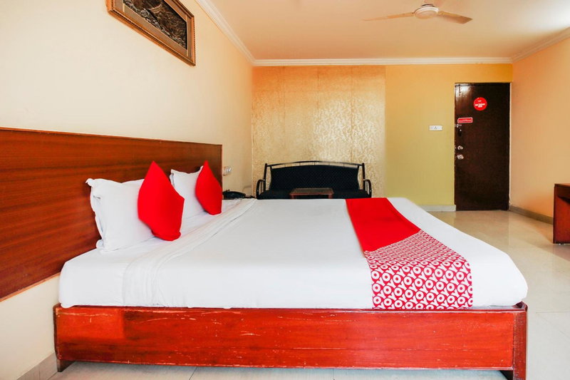 Super Hotel O Priya Residency, Secunderabad, India