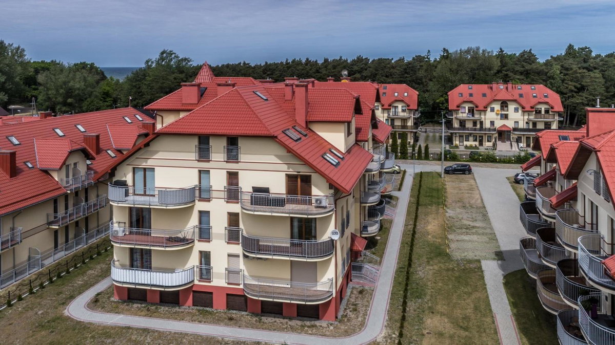 Hotel · Na Fali Apartament w Karwi, Karwia