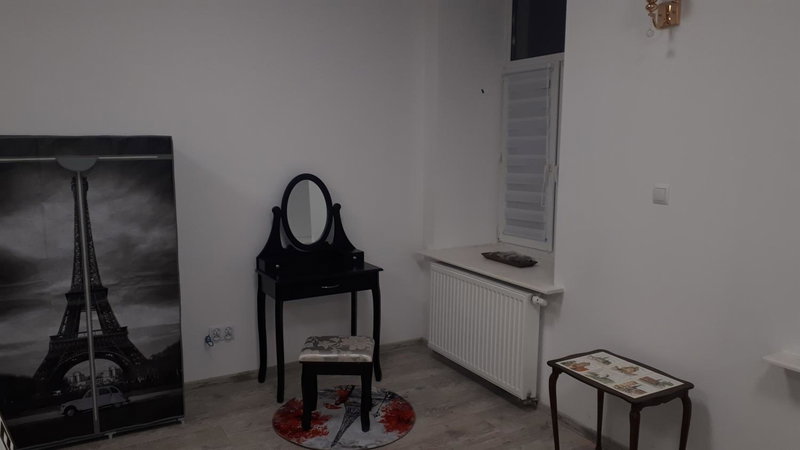 Apartament centrum Sienkiewicza WIEŻA EIFFLA PROMENADA -KLIMATYZACJA-, Kielce, Poland