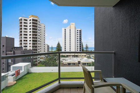 Legends Apartments - QStay, Gold Coast, Australia