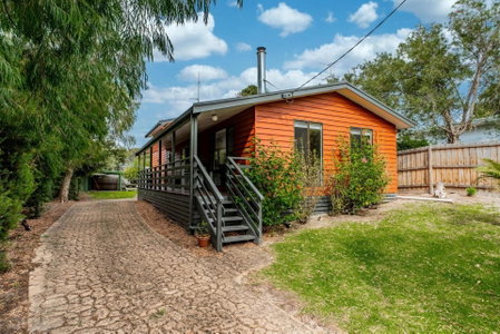 Wavelength Free Wifi and Pet Friendly outside only, Inverloch, Australia