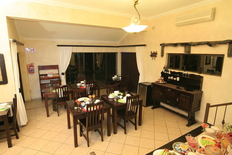 Afri-Lala Bed & Breakfast, Mount Edgecombe, South Africa