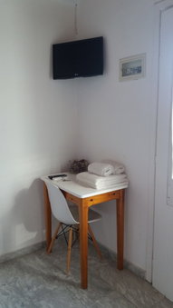 Manos Rooms, Mykonos, Greece
