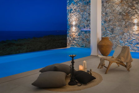 Horizon Luxury Suite, Agios Nikolaos, Greece
