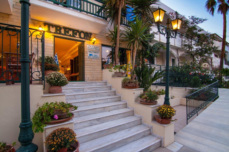 Trefon Hotel Apartments and Family Suites, Platanes, Greece