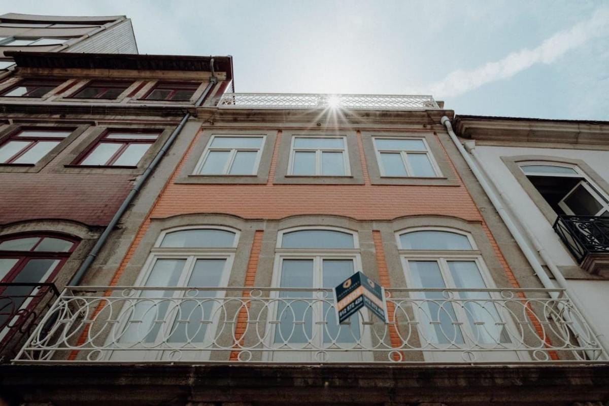 Hotel · Chimney Luxury House with AC, Porto