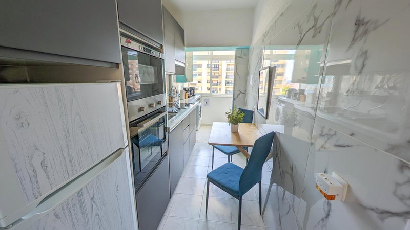 2 Room Condo - 5 mins from Costa da Caparica Beach & Bars, Costa da Caparica, Portugal