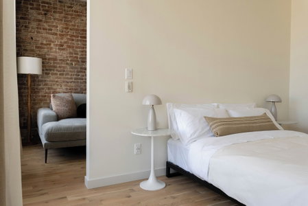 Maison Place Jacques-Cartier by Luxury In Transit, Montreal, Canada