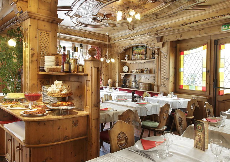 Hôtel-Restaurant Le Lac, Malbuisson, France