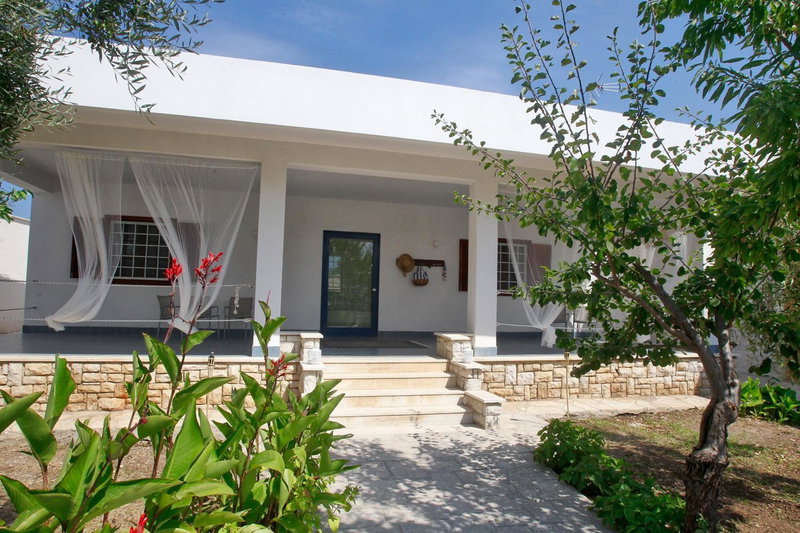 B&B villa al mare, Giovinazzo, Italy