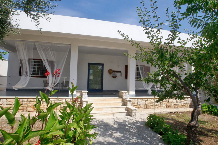 B&B villa al mare, Giovinazzo, Italy