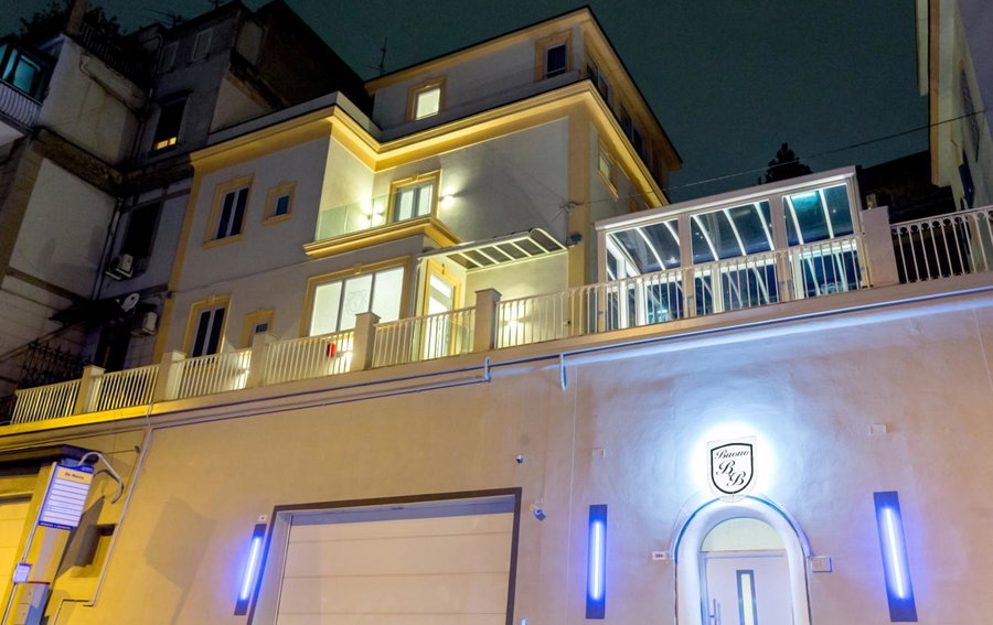 Buono B&B, Naples, Italy