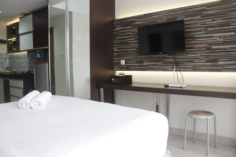 Modern & Contemporary Studio At Beverly Dago Apartment Near Itb, Bandung, Indonesia