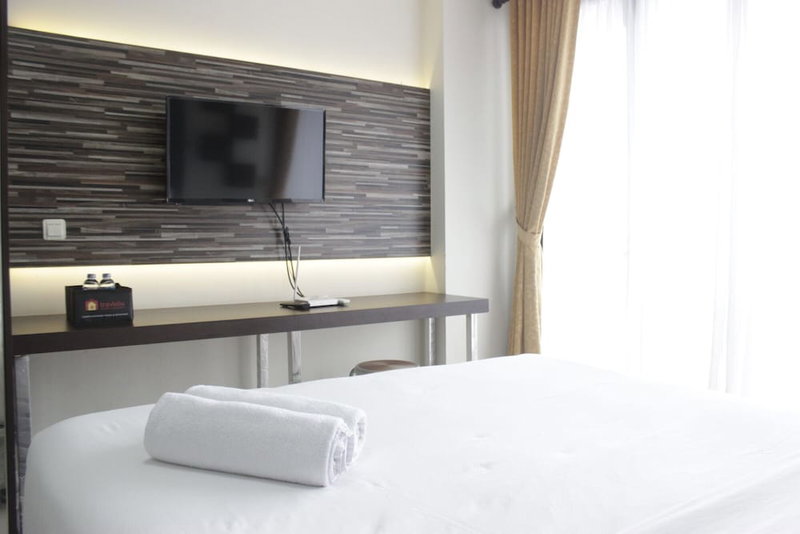 Modern & Contemporary Studio At Beverly Dago Apartment Near Itb, Bandung, Indonesia