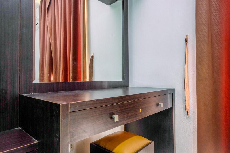 Cozy Living Studio Apartment Mangga Dua Residence Near Itc Mall, Jakarta, Indonesia