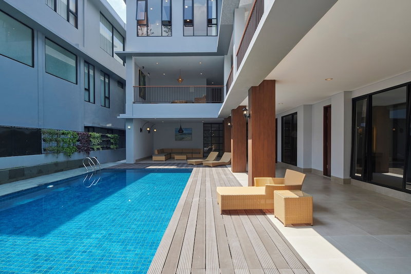 Atsuka Hill View 8BR Vila with Private Heated Pool, Cimenyan, Indonesia