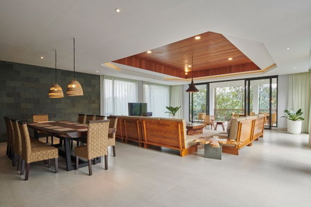 Atsuka Hill View 8BR Vila with Private Heated Pool, Cimenyan, Indonesia