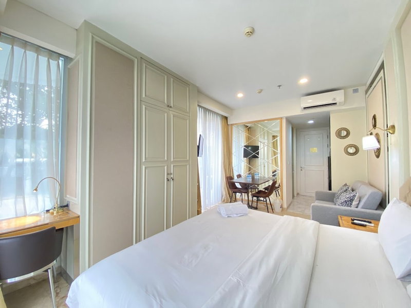 Modern Studio Room With Jacuzzi At Art Deco Apartment, Bandung, Indonesia