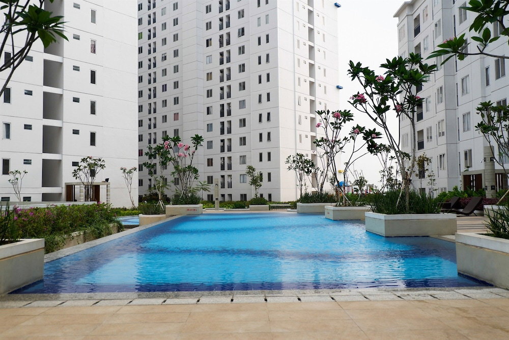 Hotel · Minimalist And Warm 2Br At Bassura City Apartment, Jakarta