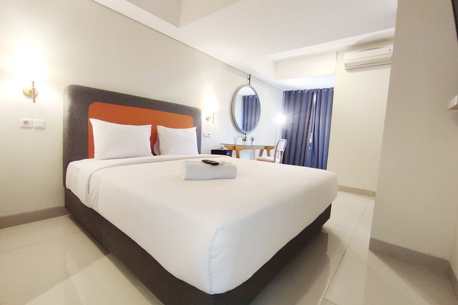 Elegant And Homey Studio At Marquis De Lafayette Apartment, Semarang, Indonesia