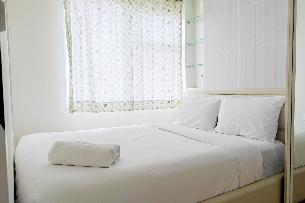 Hotel · Cozy Stay And Homey 2Br Vida View Apartment, Makassar