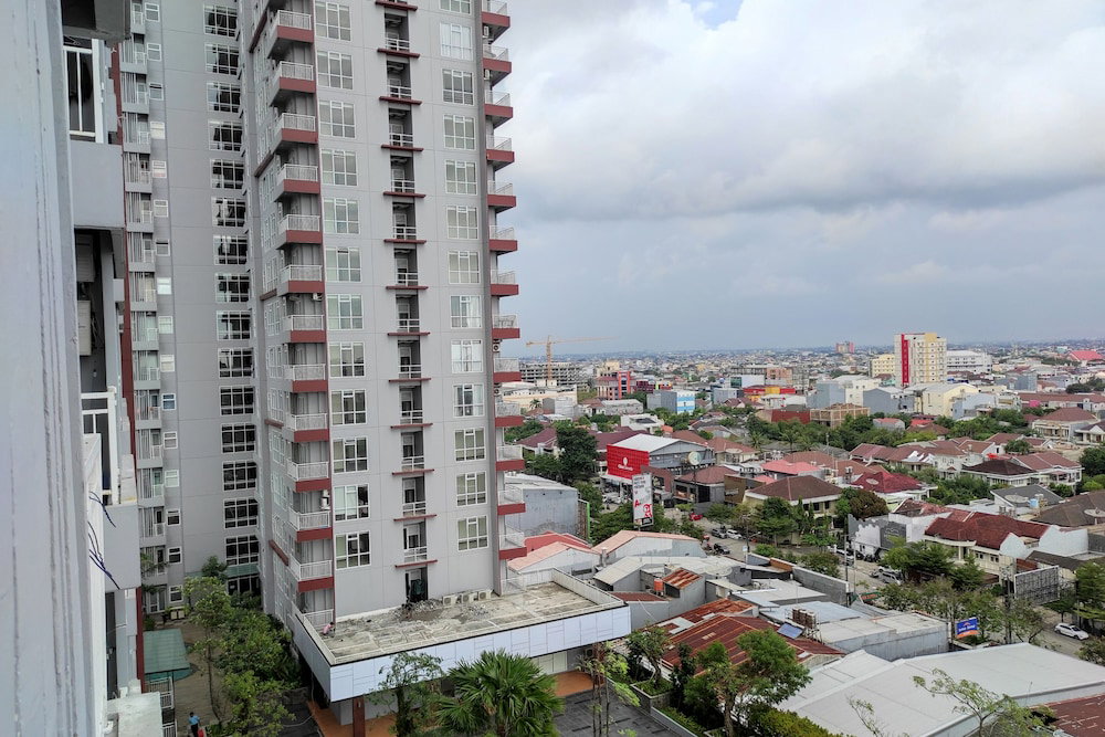 Hotel · Simply And Clean 2Br Apartment At Vida View Makassar, Makassar