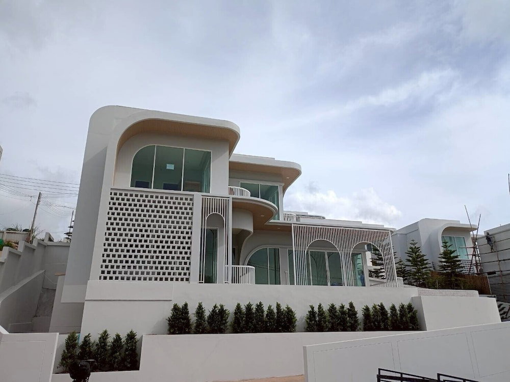 Hill Jai Poolvilla Khao Kho, Thailand