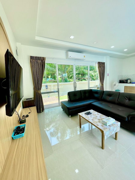 Le poulet poolvilla khanom, Khanom, Thailand
