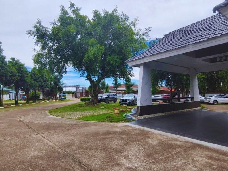 Eastpana Hotel Prachinburi, Si Maha Phot, Thailand