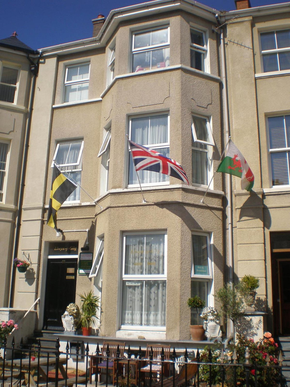 Llwynygog Guest House, United Kingdom