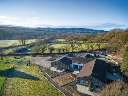 Suite 8 - Sleeping Giant Hotel - Pen Y Cae Inn, Brecon, United Kingdom