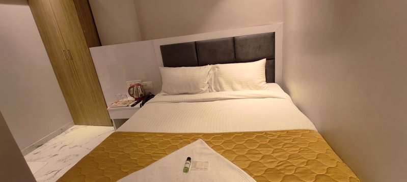Grand Dyad Hotel - Near Kokilaben Hospital Andheri West, Mumbai, India