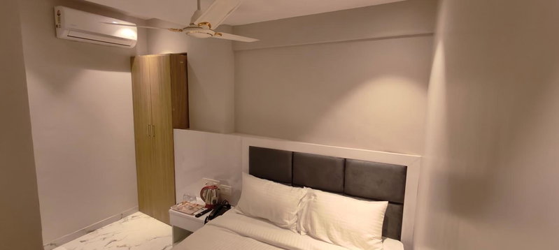 Grand Dyad Hotel - Near Kokilaben Hospital Andheri West, Mumbai, India
