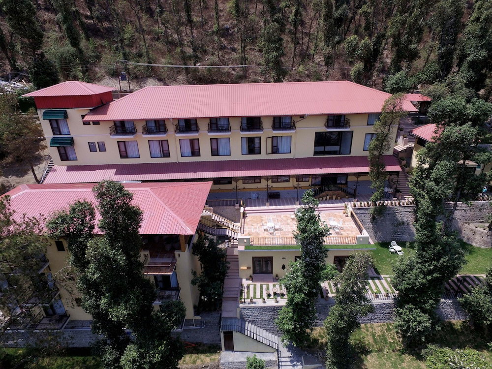 Hotel · The Fern Hillside Resort Bhimtal, Nainital