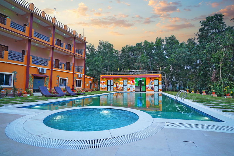 Resort Neel Nirjan !! Best Family Couple friendly family Resort!!, Bolpur, India
