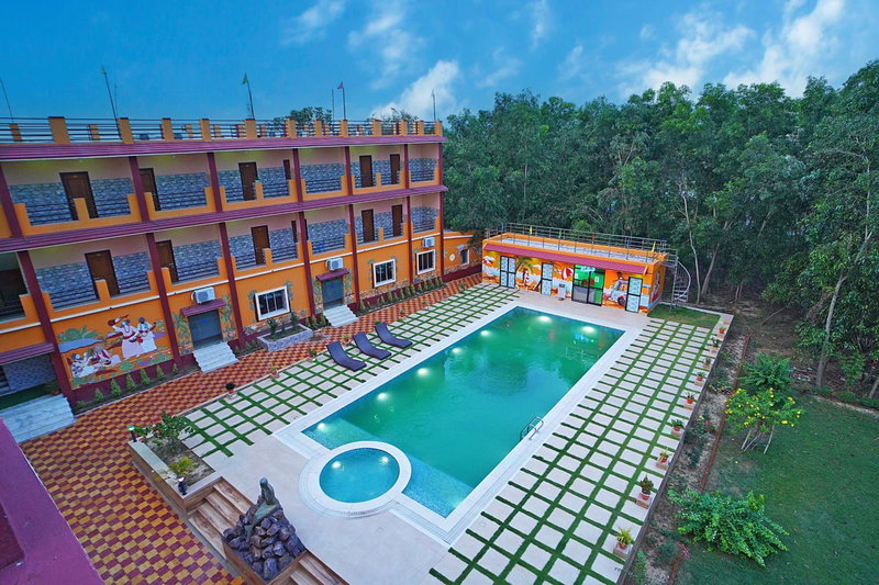 Resort Neel Nirjan !! Best Family Couple friendly family Resort!!, Bolpur, India