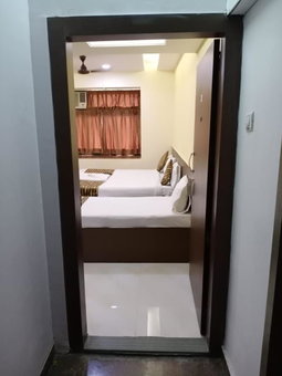 Lucky Serviced Apartments -Near BKC, Mumbai, India