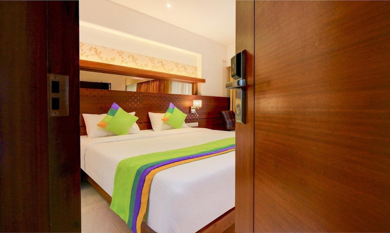 Hotel SriKrishna Paradise Thane Airoli, Thane, India