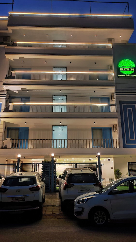 Hotel Elite 29 Golf Course Road, India