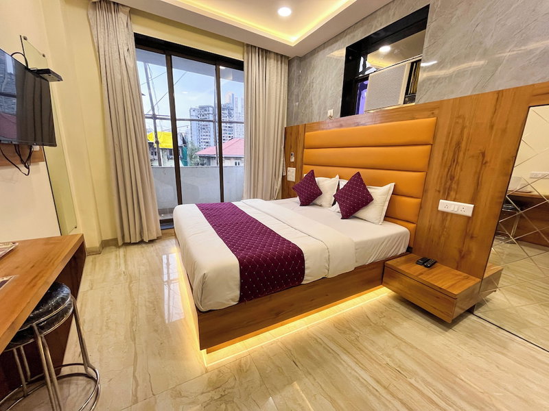 Hotel National, Mumbai, India