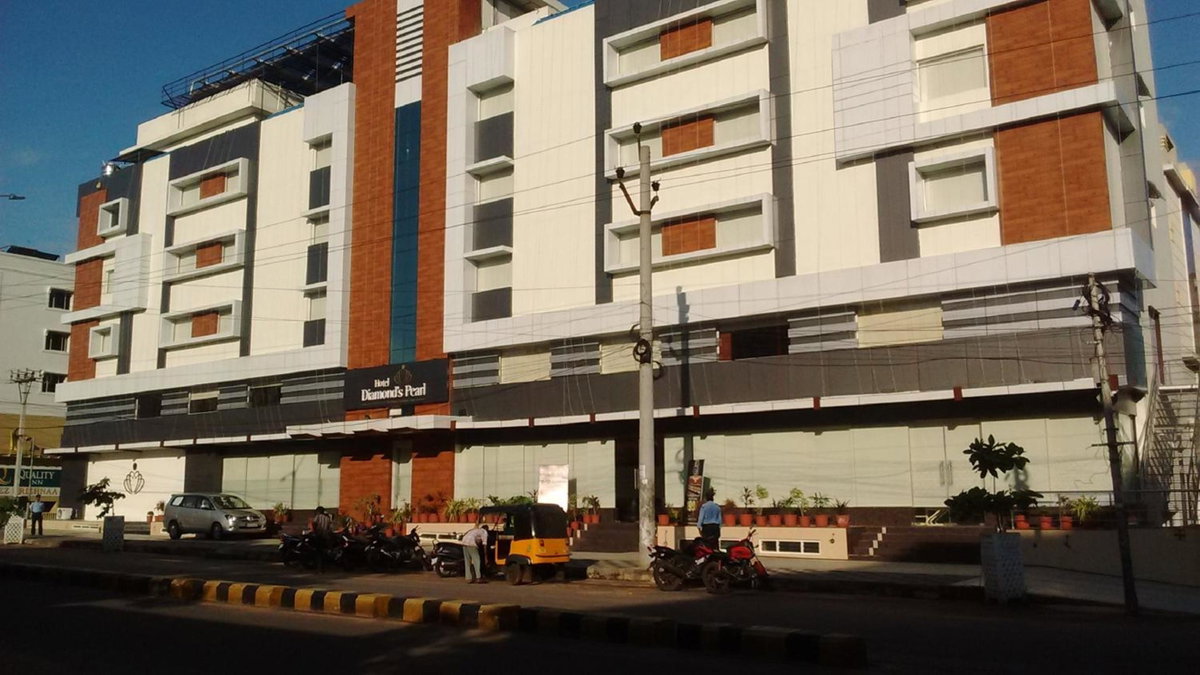 Hotel Diamonds Pearl, India