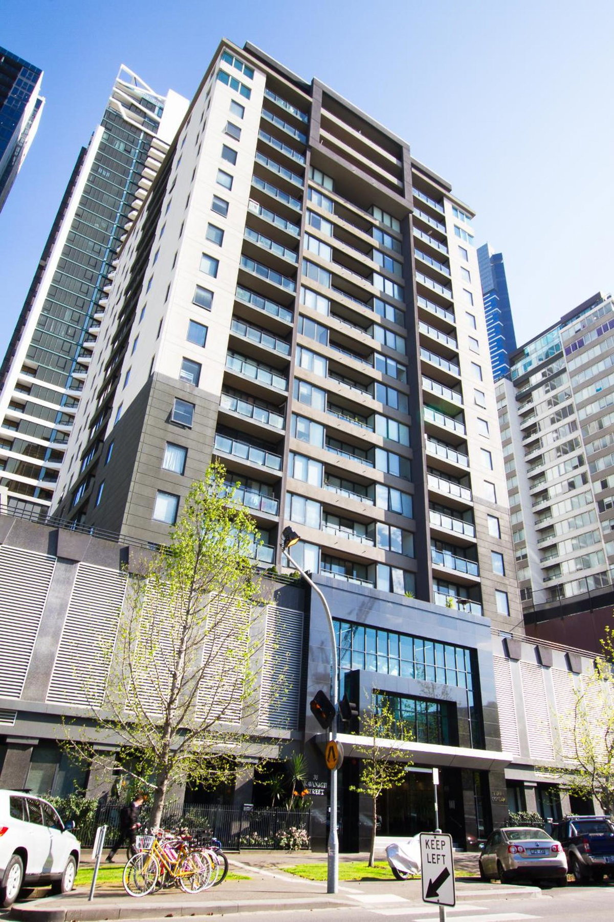 Exclusive Stays - Yarra Condos, Australia