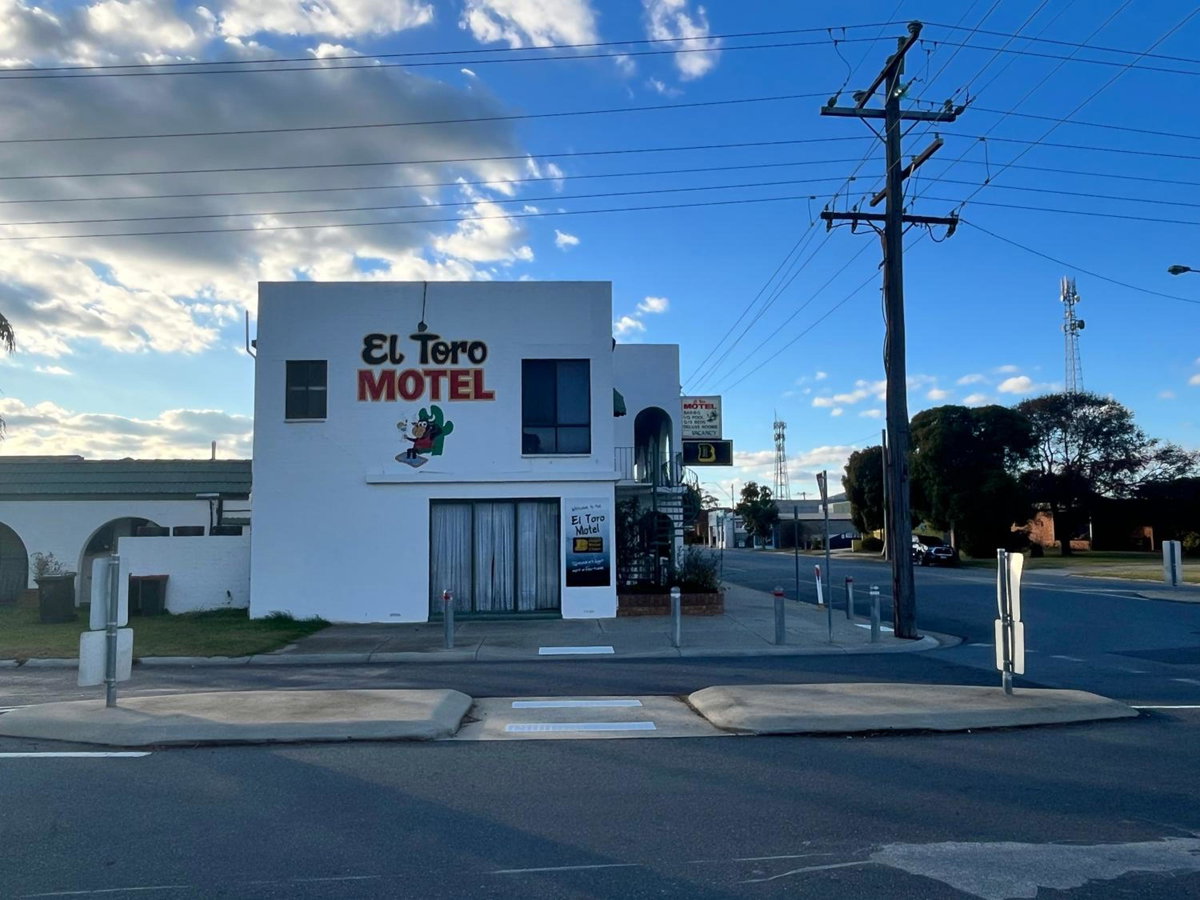 Hotel · El Toro Motel, Numurkah