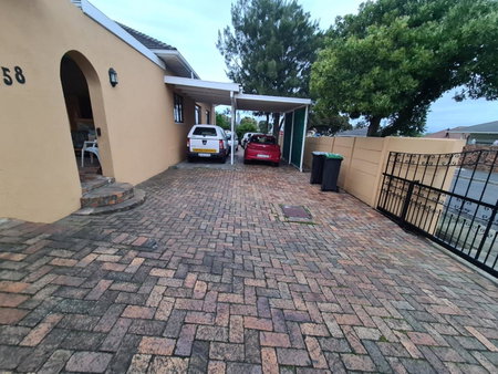 Zenith House Boston Self Catering Accomodation, Cape Town, South Africa