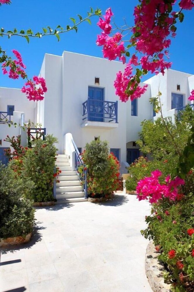 Meltemi Suites, Greece